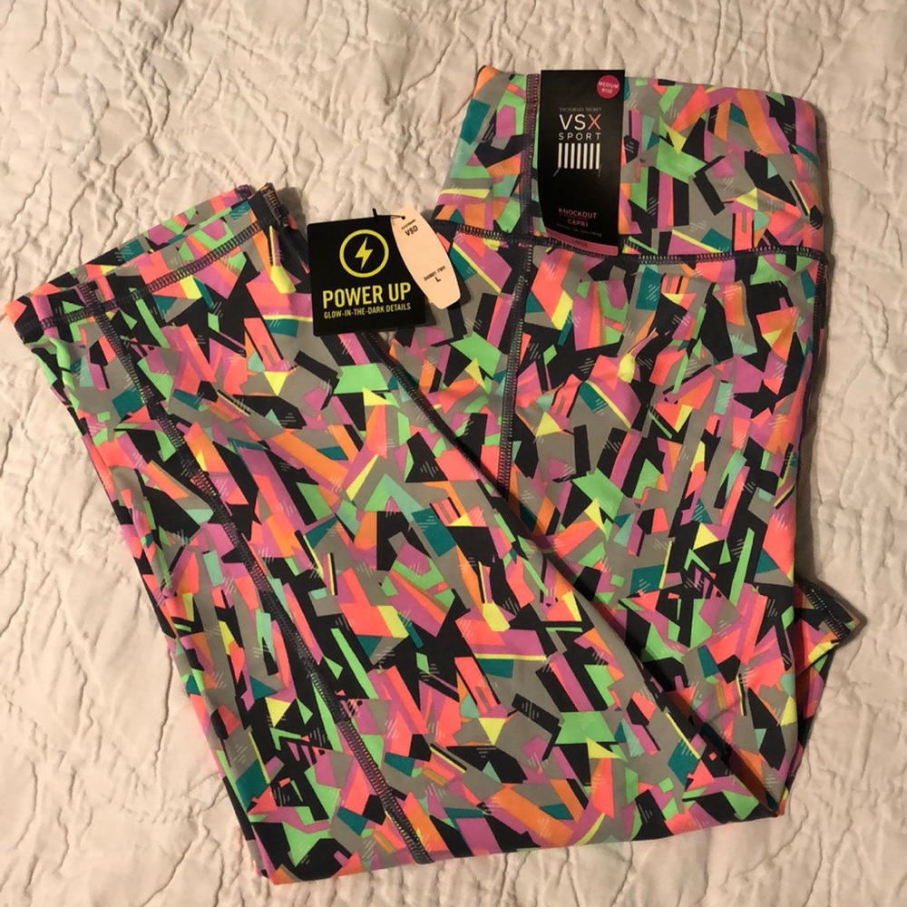Victoria’s Secret VSX sport knockout capri L